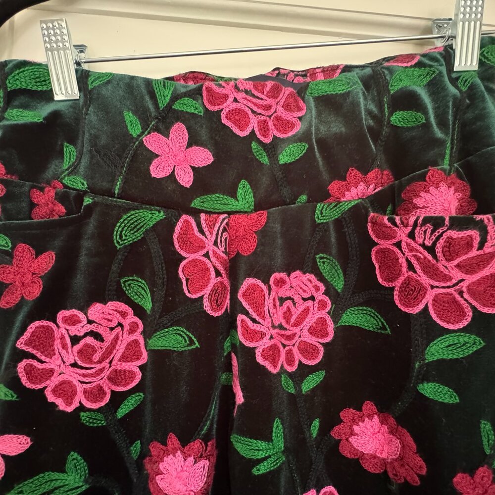Lelsey Evers Green Velvet Embroidered Pull-On Pants, Size Small - Picture 3 of 5